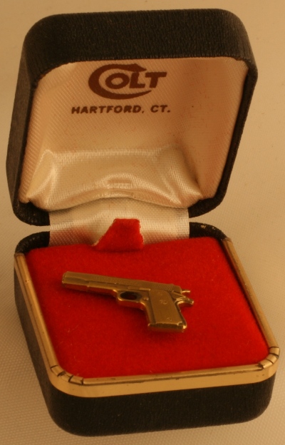 GENUINE COLT GOLD PLATED 1911 TIE TACK 1